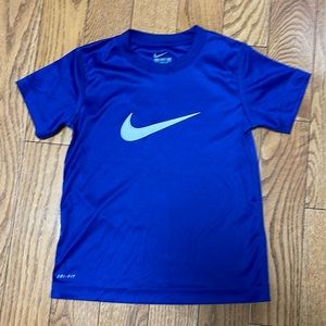 Nike Dri Fit Athletic Cut blue T-shirt size 7